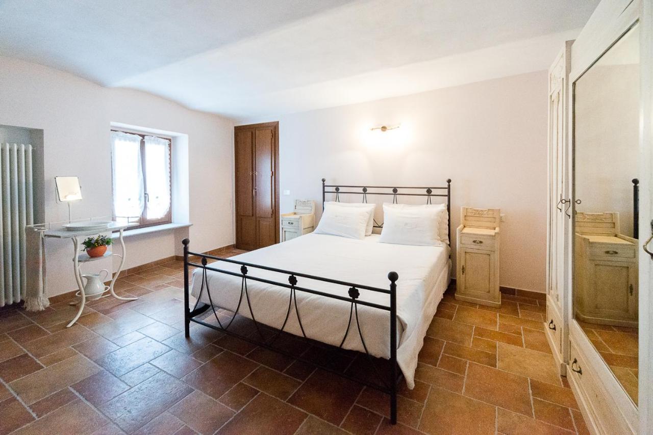 Bed and Breakfast Domus Amica Лу Экстерьер фото