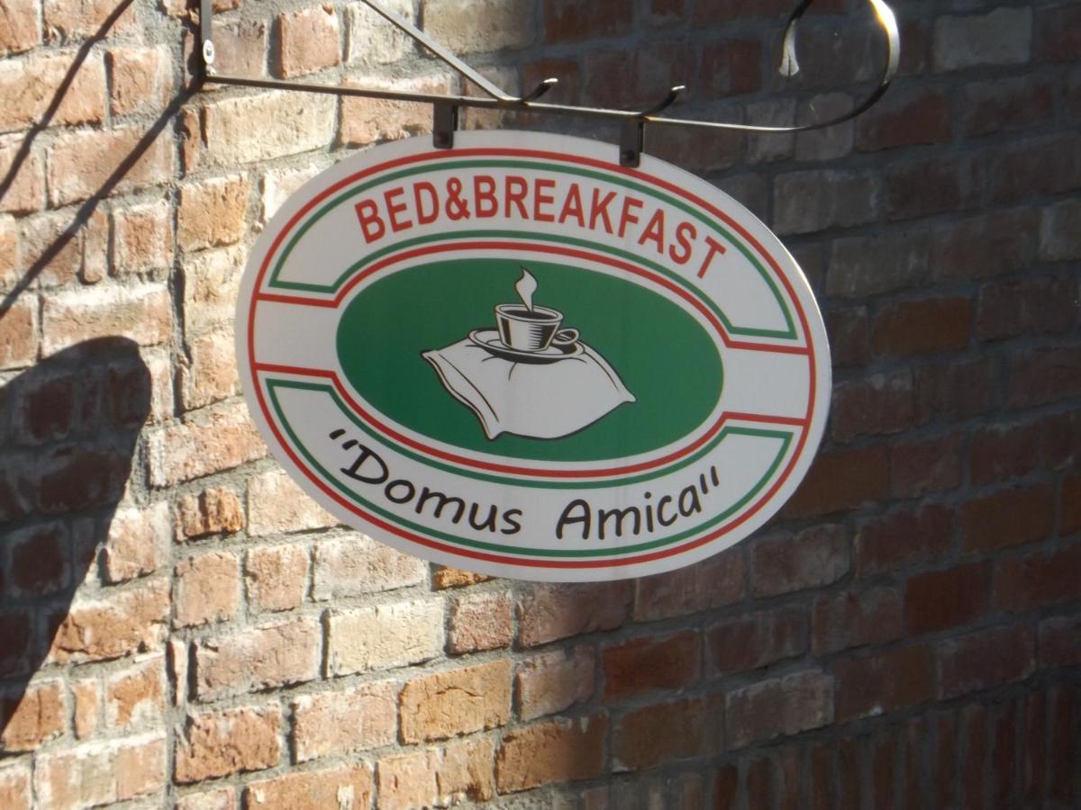 Bed and Breakfast Domus Amica Лу Экстерьер фото