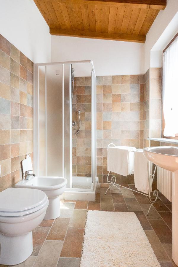 Bed and Breakfast Domus Amica Лу Экстерьер фото